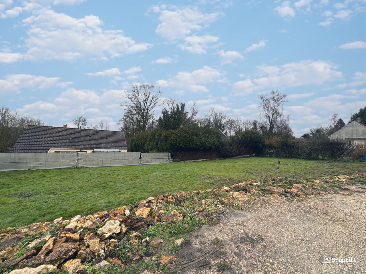 terrain la celle · 120 000 €