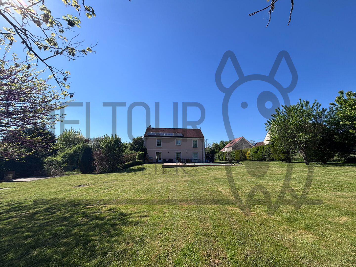 Maison 7 pièces 221 m² · à St-Augustin · 220,8 m² · 540 000 €